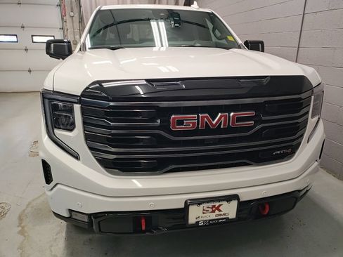 Used 2025 GMC Sierra 1500 AT4 AWD/4WD image 6