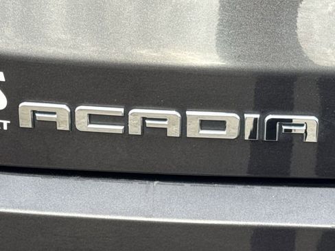 Certified 2018 GMC Acadia Denali w/ Technology Package image 33