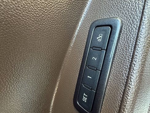 Used 2015 Chevrolet Suburban LTZ image 30