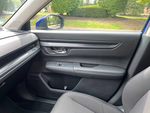 Used 2024 Honda CR-V EX image 17