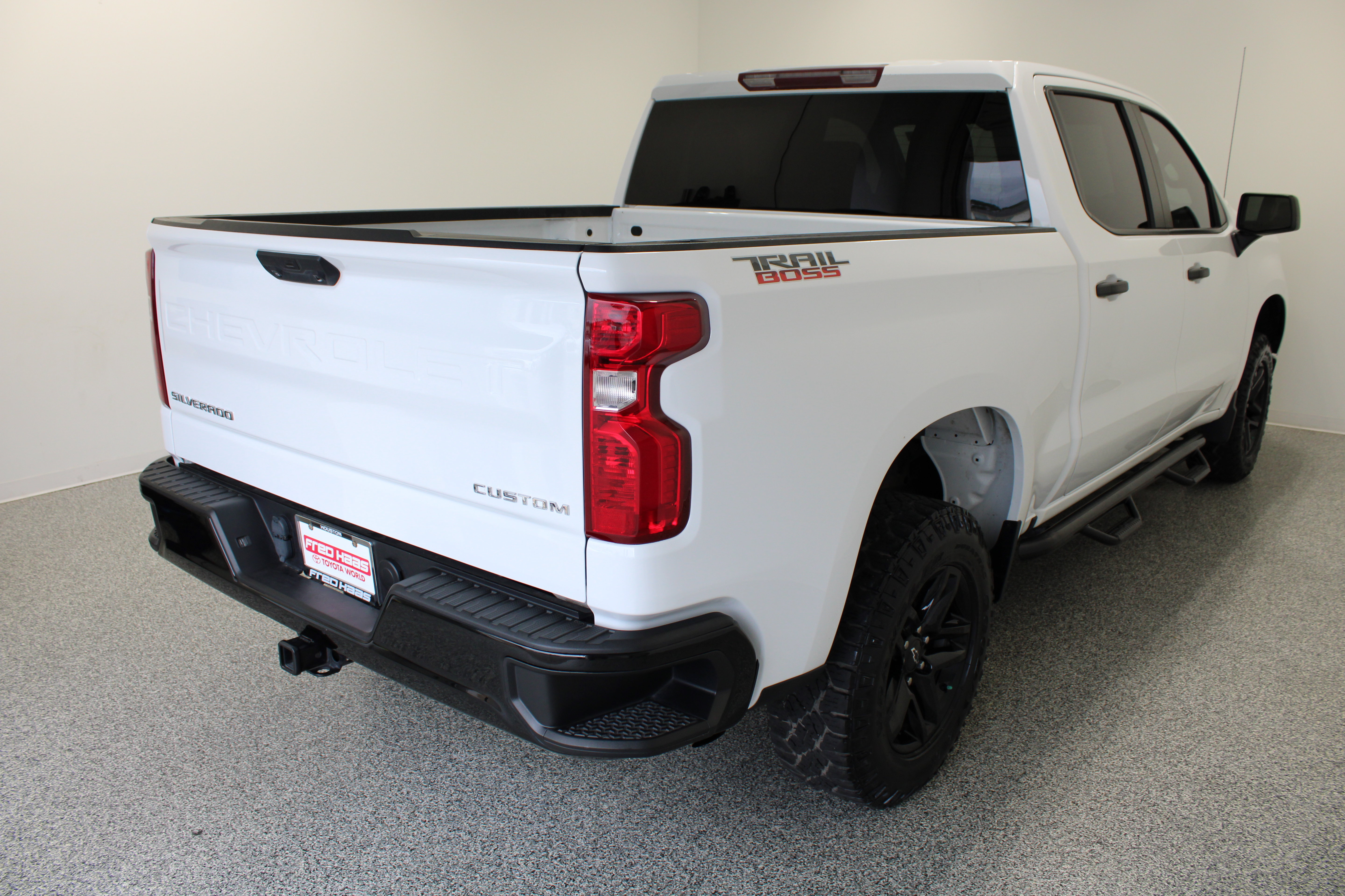 Used 2023 Chevrolet Silverado 1500 Custom Trail Boss AWD/4WD image 7