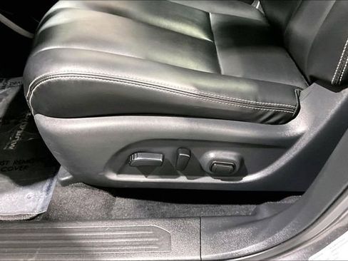 Used 2024 Nissan Murano SV image 19