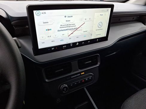 New 2025 Ford Maverick XL w/ 4K Tow Package image 11