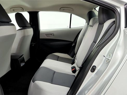 Used 2025 Toyota Corolla LE image 21