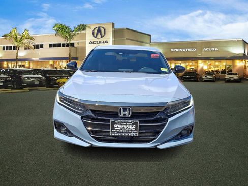 Used 2021 Honda Accord Sport image 2