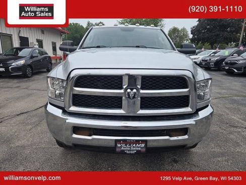 Used 2018 RAM 3500 Tradesman w/ Chrome Appearance Group AWD/4WD image 8