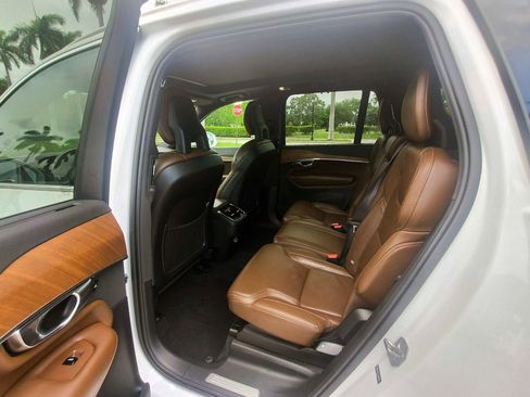 Used 2018 Volvo XC90 T6 Inscription w/ Convenience Package AWD/4WD image 12