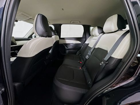 New 2026 MAZDA CX-5 Preferred AWD/4WD image 17
