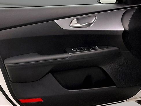 Used 2023 Kia Forte LXS image 20