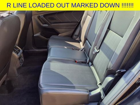 Used 2024 Volkswagen Tiguan SE R-Line AWD/4WD image 10