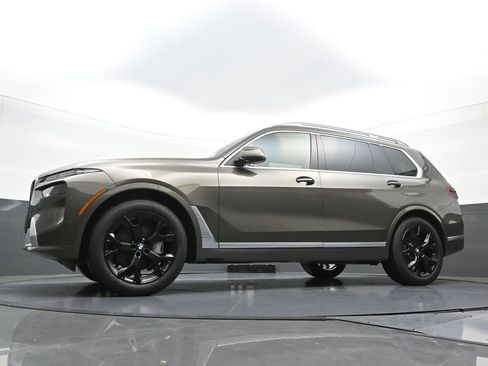 New 2026 BMW X7 xDrive40i AWD/4WD image 25
