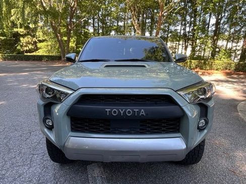 Used 2022 Toyota 4Runner TRD Off-Road Premium w/ Moonroof Package AWD/4WD image 3