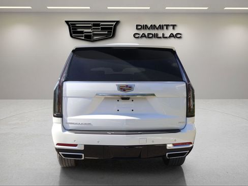 Certified 2025 Cadillac Escalade Premium Luxury w/ Touring Package RWD image 4