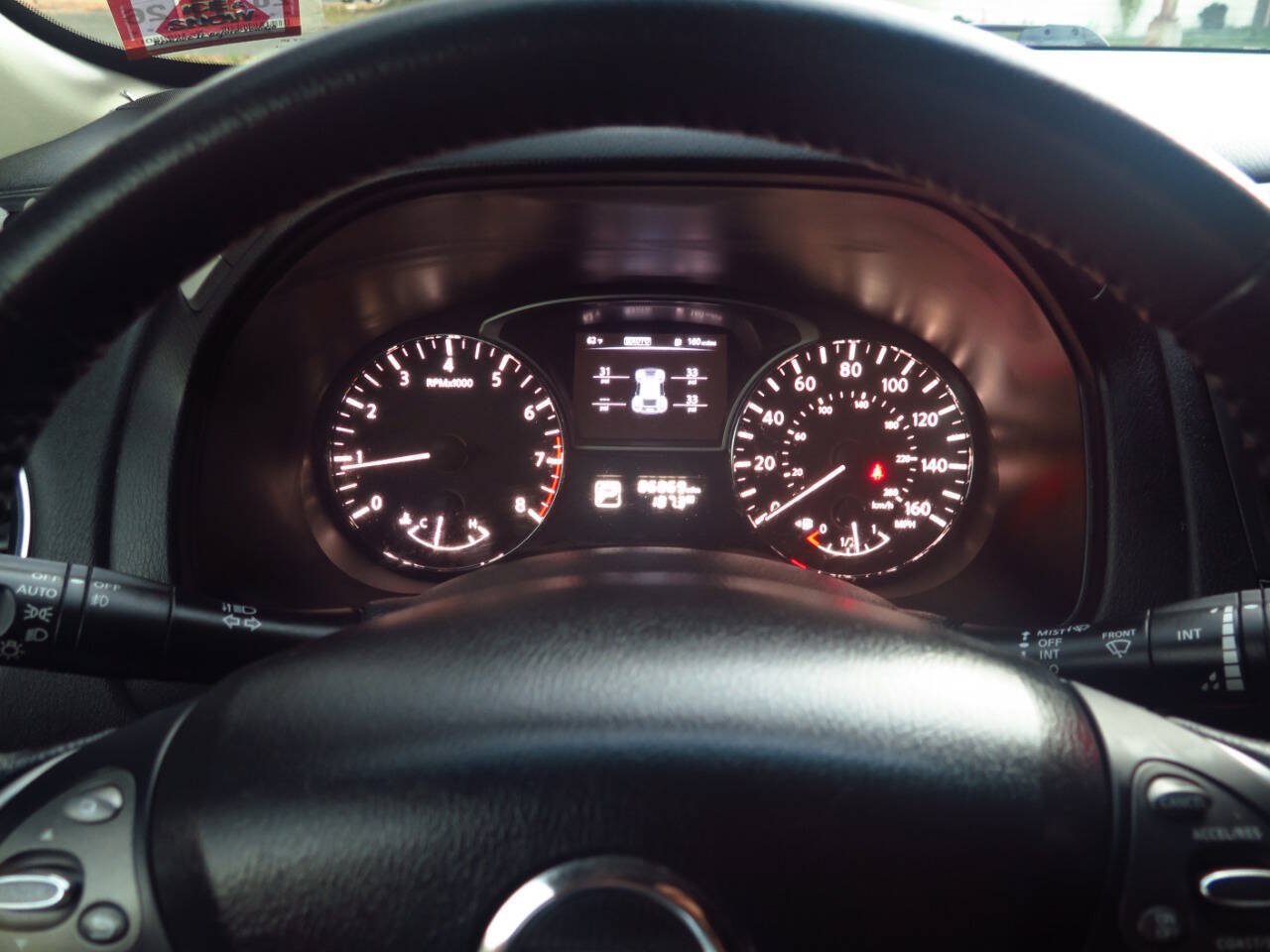 Used 2015 Nissan Pathfinder SV w/ Trailer Tow Package FWD image 8