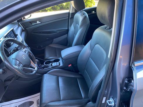 Used 2019 Hyundai Tucson Limited image 23