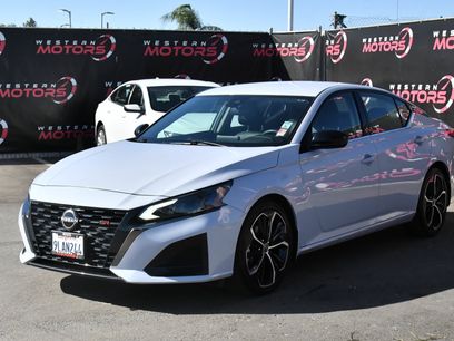 Used 2024 Nissan Altima 2.5 SR