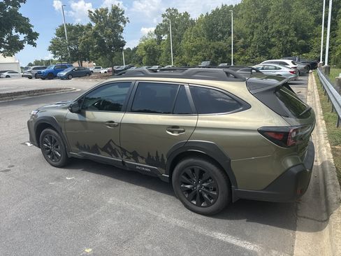 Used 2025 Subaru Outback Onyx Edition w/ Popular Package #2 AWD/4WD image 10