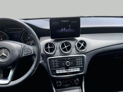 Used 2020 Mercedes-Benz GLA 250 image 7