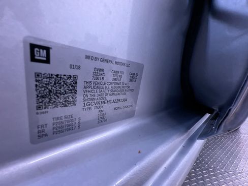 Used 2018 Chevrolet Silverado 1500 LT w/ All Star Edition image 41