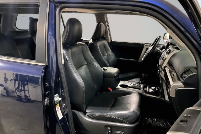 Used 2014 Toyota 4Runner Limited w/ Convenience Package AWD/4WD image 7