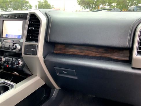 Used 2020 Ford F150 Lariat w/ Equipment Group 502A Luxury AWD/4WD image 19