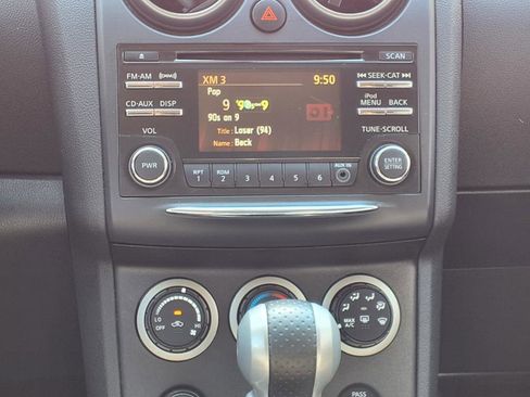 Used 2012 Nissan Rogue SV image 6