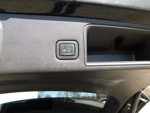 Used 2020 GMC Terrain Denali w/ Denali Premium Package image 23