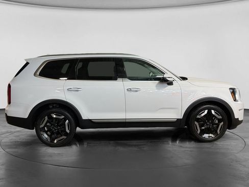 Used 2023 Kia Telluride S w/ S Sunroof Package AWD/4WD image 4