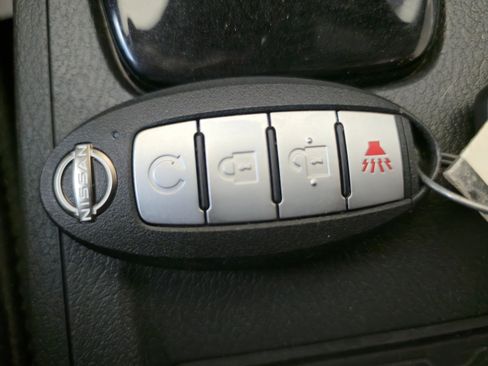 Used 2022 Nissan Frontier PRO-4X w/ Pro-4X Premium Package AWD/4WD image 37