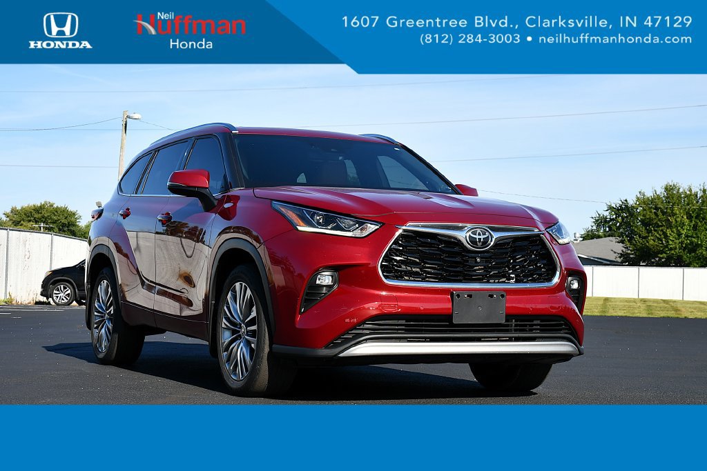 Used 2021 Toyota Highlander Platinum AWD/4WD image 1