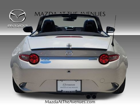 Used 2023 MAZDA MX-5 Miata Club RWD image 8