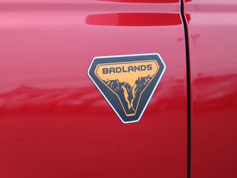 Used 2021 Ford Bronco Badlands image 22