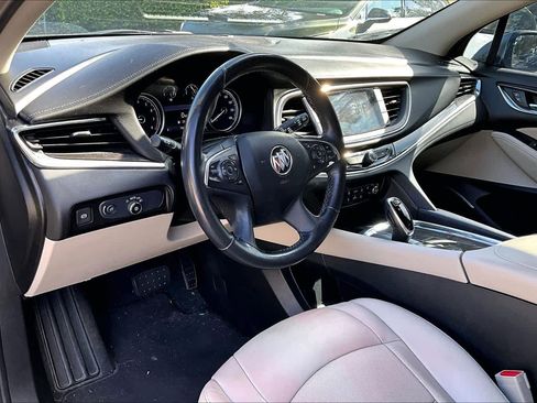 Used 2021 Buick Enclave Essence w/ Sound and Sites Package image 17