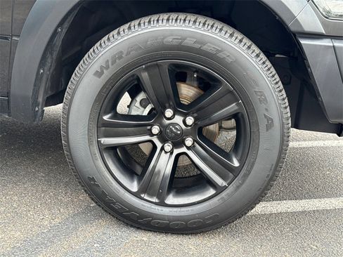 Used 2021 RAM 1500 Classic Warlock w/ Trailer & Traction Group image 8