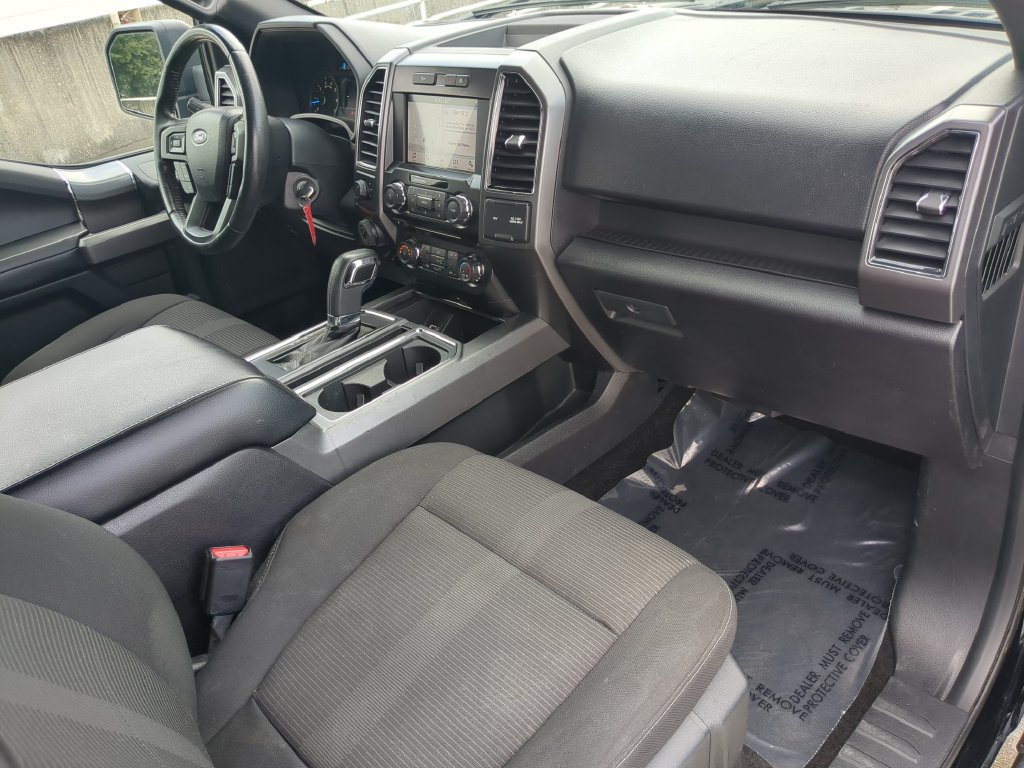 Used 2017 Ford F150 XLT w/ Equipment Group 302A Luxury AWD/4WD image 12