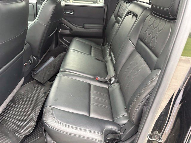 Used 2022 Nissan Frontier PRO-4X w/ Pro-4X Premium Package AWD/4WD image 33