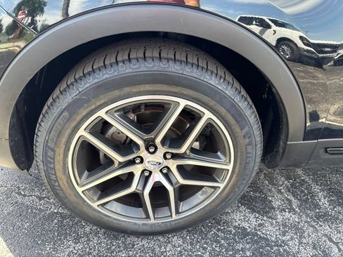 Used 2018 Ford Explorer Sport AWD/4WD image 46