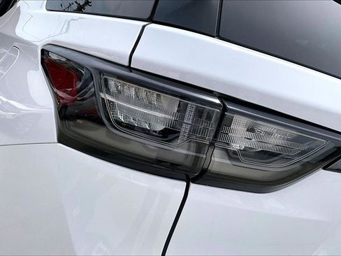 Used 2020 Chevrolet Traverse Premier w/ Redline Edition AWD/4WD image 24