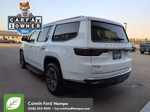 Used 2023 Jeep Wagoneer Series II AWD/4WD image 5