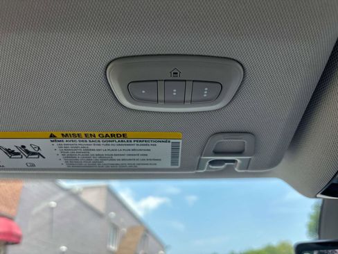 Used 2022 Jeep Grand Cherokee Overland w/ Adv Protech Group III image 23