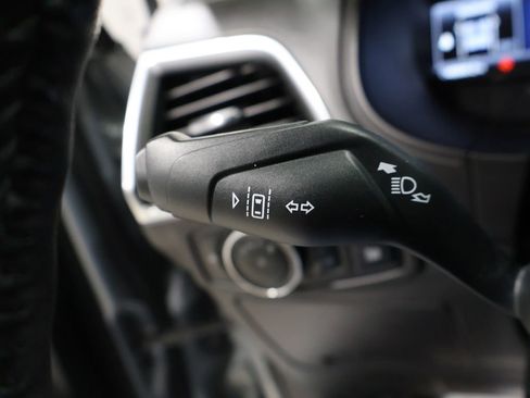 Used 2024 Ford Edge Titanium image 33