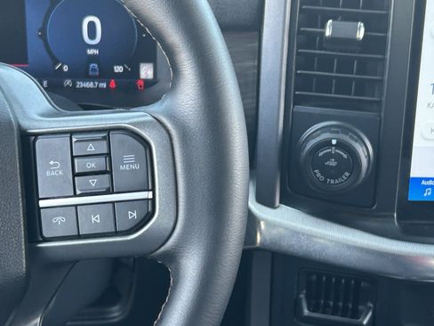 Used 2025 Ford F150 Lariat AWD/4WD image 23