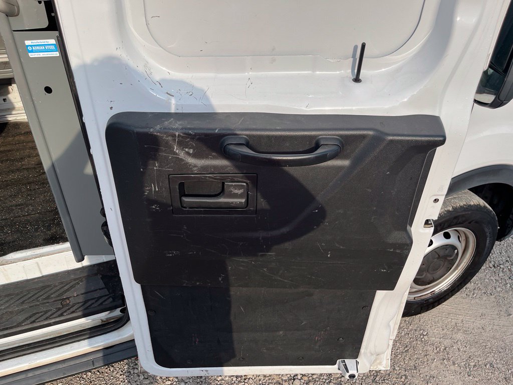 Used 2020 Ford Transit 250 Low Roof RWD image 23