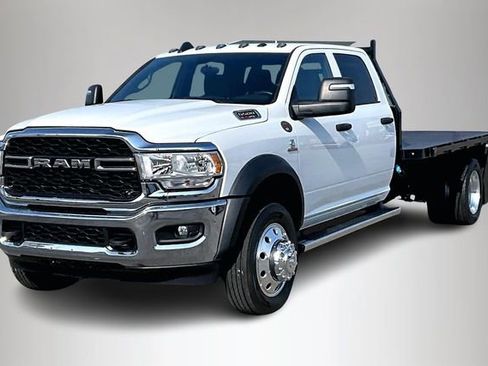 New 2024 RAM 5500 Tradesman w/ Chrome Appearance Group AWD/4WD image 3