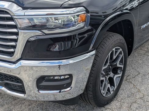 New 2026 RAM 1500 Laramie AWD/4WD image 7