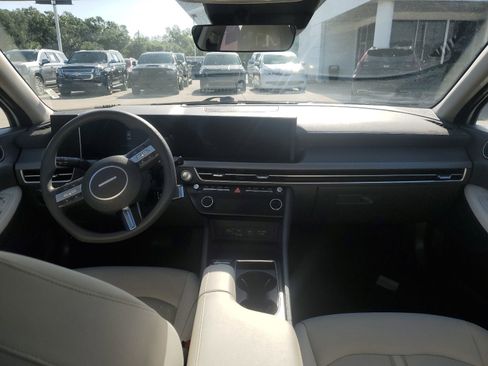 Used 2025 Hyundai Sonata SEL FWD image 10