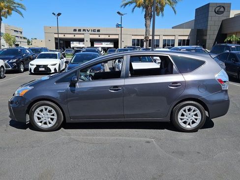 Used 2012 Toyota Prius V Three FWD image 9