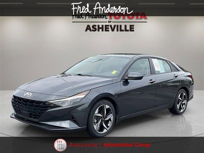 Used 2023 Hyundai Elantra SEL w/ Convenience Package