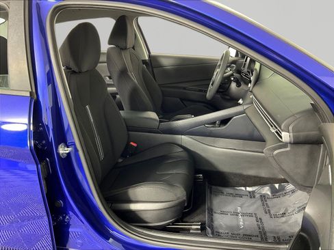 Used 2022 Hyundai Elantra SEL FWD image 26