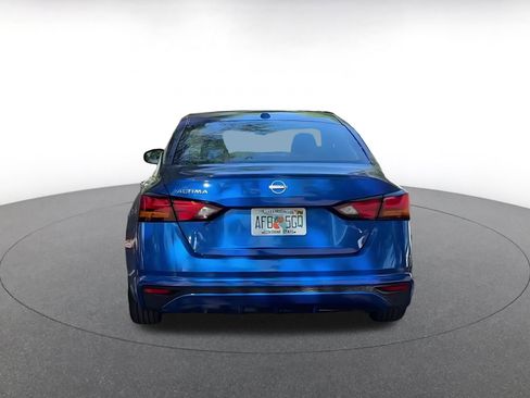 Used 2025 Nissan Altima 2.5 SV image 14